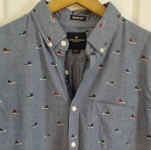 American Eagle Outfitters Blue Sneaker Patterned Men's Button Up Shirt